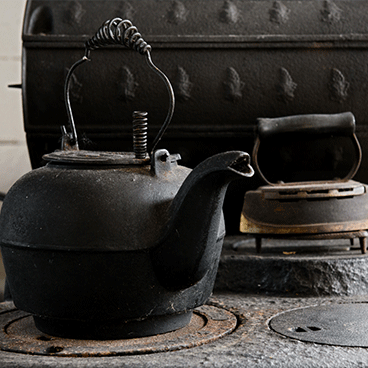 Cast iron stove and kettle